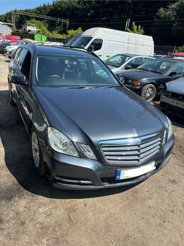 Mercedes benz class e220 - e-class,